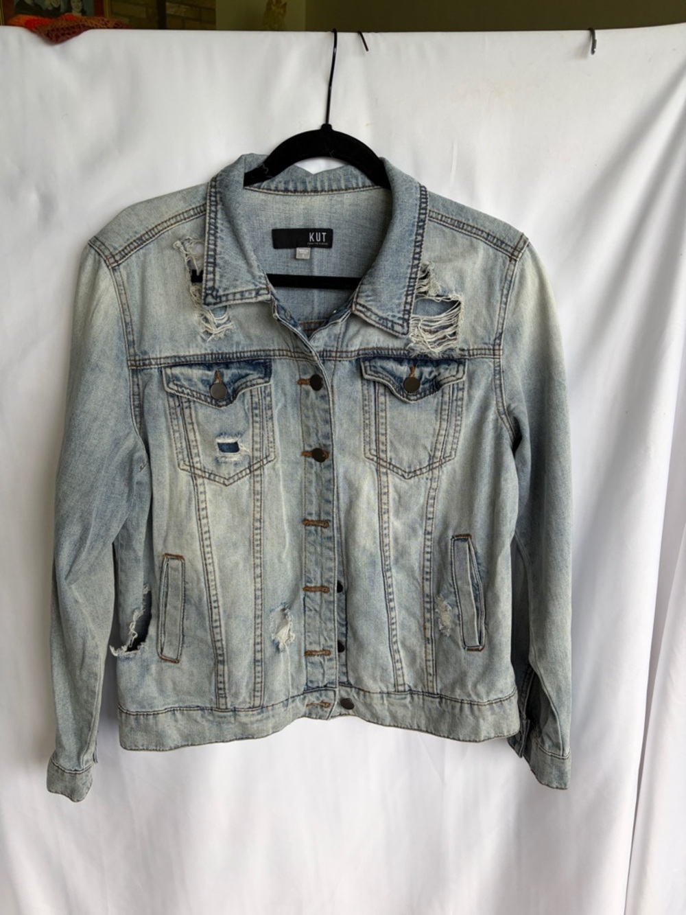 Kut from the Kloth Distressed Jean Jacket, sz S, 20” PTP, 23” L